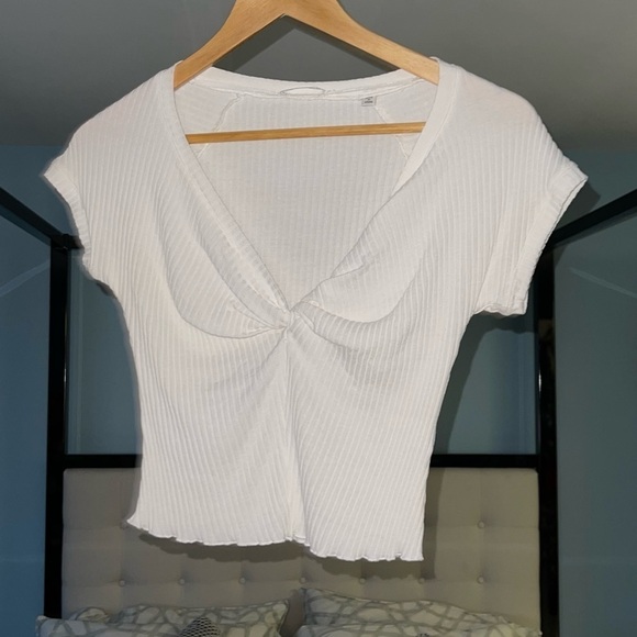 A.L.C. Sabina Twist Front White Crop Top Ribbed Knit Scalloped Edge Vneck Small - Picture 3 of 9